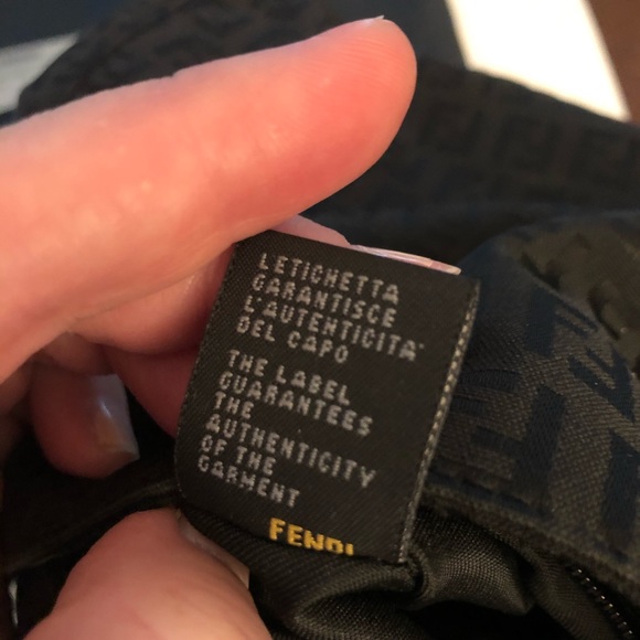 FENDI Mamma Baguette - Picture 9 of 9